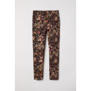 Pantaloni tigareta