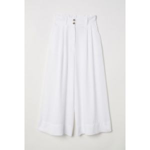 Pantaloni largi