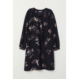 Rochie cu snururi