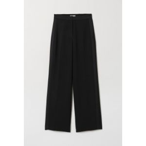 Pantaloni largi
