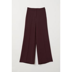 Pantaloni largi