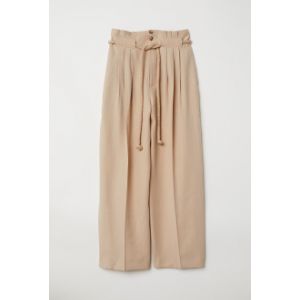 Pantaloni cu cordon