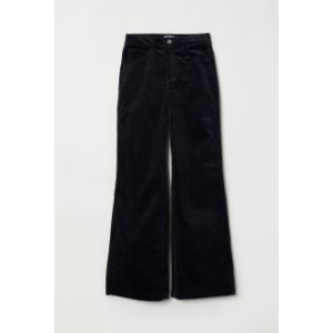 Pantaloni largi de catifea