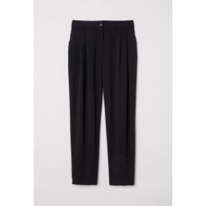 Pantaloni largi