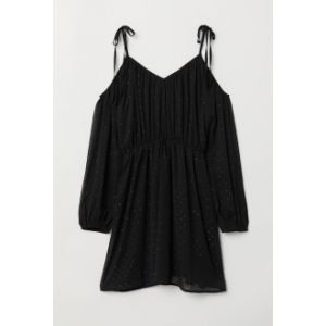 Rochie cu umerii goi