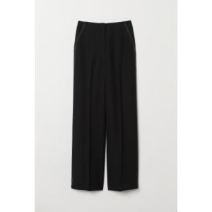 Pantaloni largi