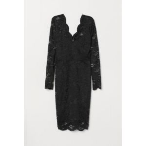 Rochie de dantela in V