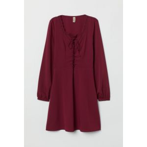 Rochie din tesatura crep