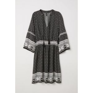 Rochie cu snururi