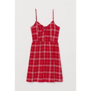 Rochie cu nod in fata