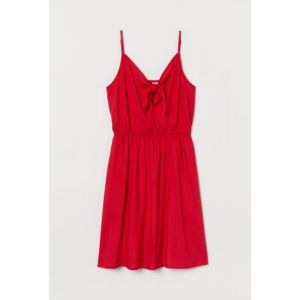 Rochie cu nod in fata