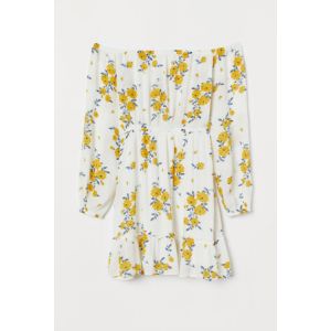 Rochie cu umerii goi