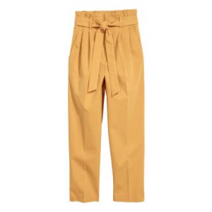 Pantaloni cu pliuri in talie