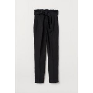 Pantaloni cu pliuri in talie