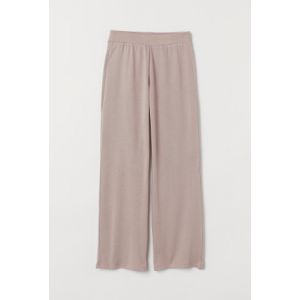 Pantaloni largi
