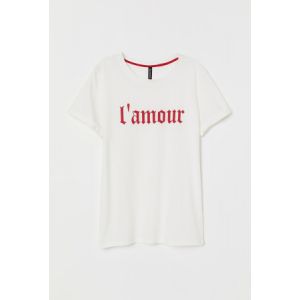 Tricou