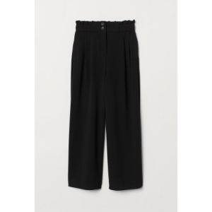 Pantaloni largi