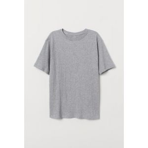 Tricou cu croiala lejera