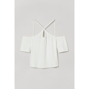 Bluza reiata cu umerii goi
