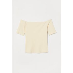 Bluza reiata cu umerii goi
