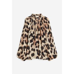 Bluza din crep cu volane