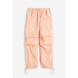 Pantaloni din nailon