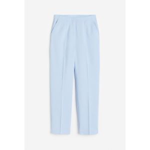 Pantaloni conici