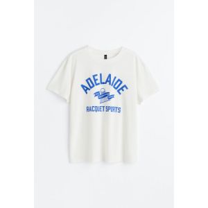 Tricou