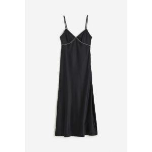 Rochie din satin cu strasuri