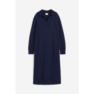 Rochie tricotata cu guler