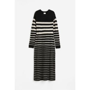 Rochie tricotata reiat