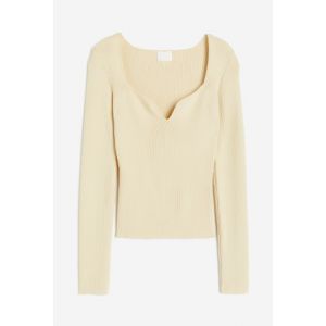 Bluza reiata cu decolteu in forma de inima