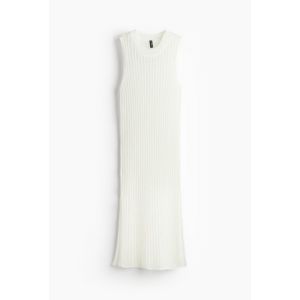 Rochie tricotata cu efect de punct scarita