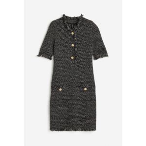 Rochie tricotata texturat cu margine cu franjuri