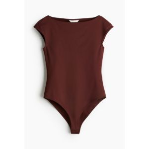 Body cu maneci-capac
