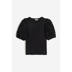 Bluza cu broderie englezeasca