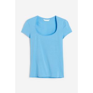 Tricou cu decolteu adanc