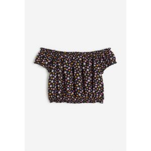 Frill-trimmed off-the-shoulder blouse