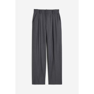Pantaloni conici
