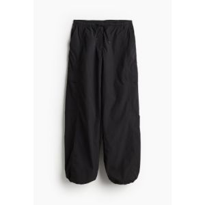 Pantaloni cargo tip parachute din DryMove™