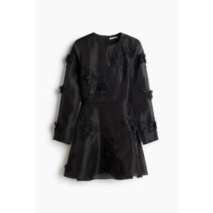 Rochie din organza cu aplicatii