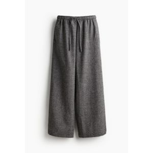 Pantaloni cu snur