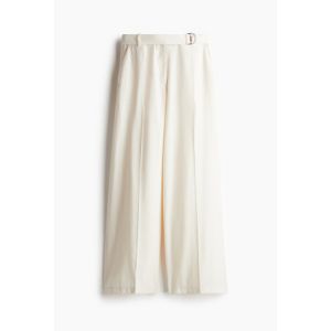 Pantaloni largi cu centura