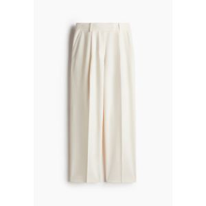 Pantaloni drepti