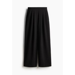 Pantaloni largi