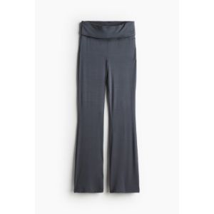 Pantaloni evazati din jerseu