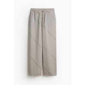 Pantaloni cu elastic in talie