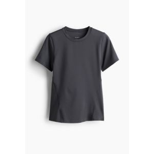 Sports top in DryMove™