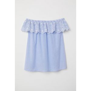 Bluza cu umerii goi