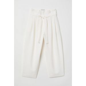 Pantaloni largi